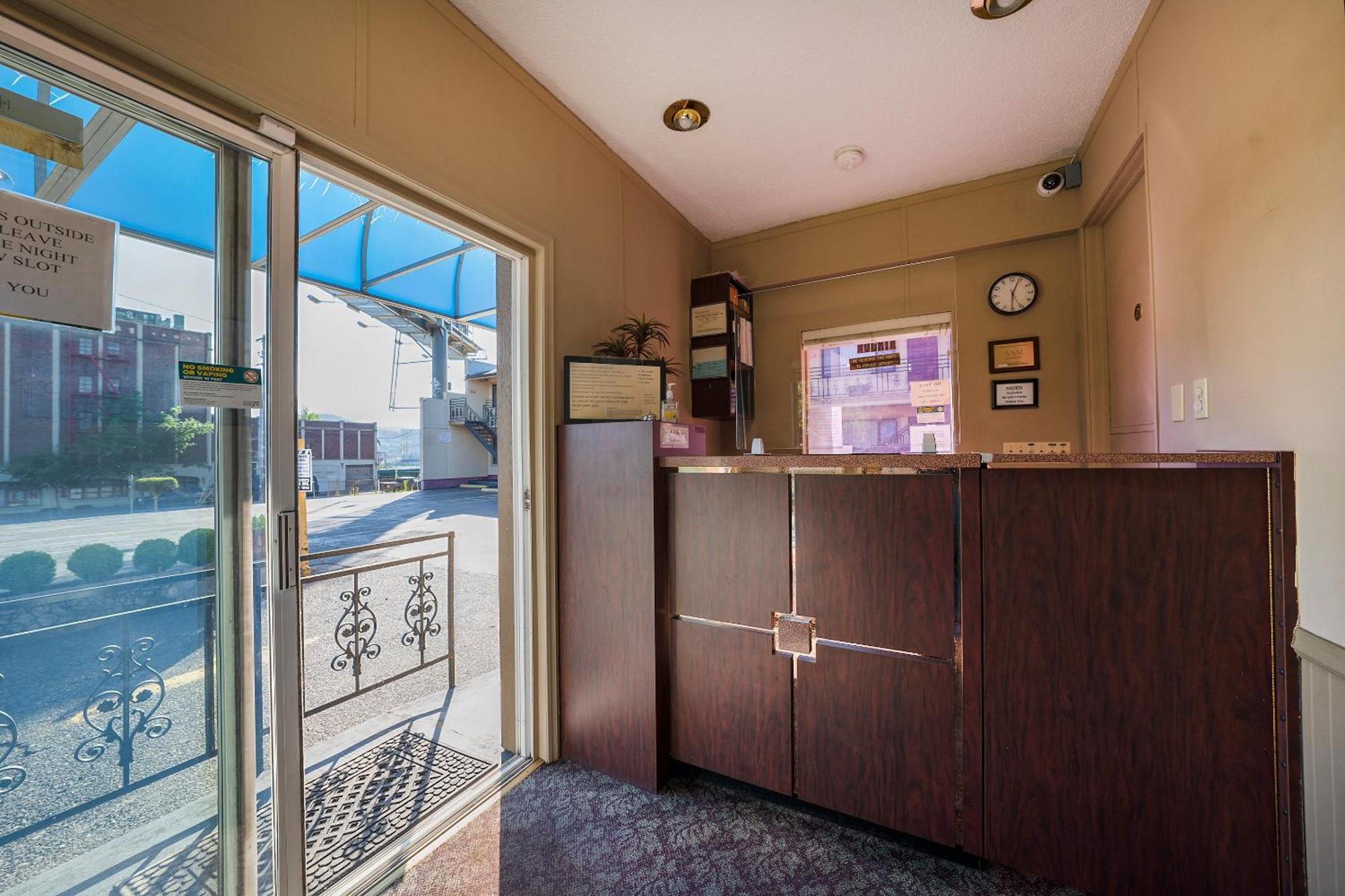 Broadway Inn Portland Downtown ภายนอก รูปภาพ